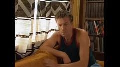 Русский фильм с молодой девушкой и зрелым мужиком